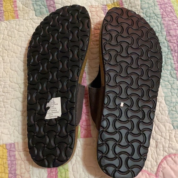 Leather Sandals - Picture 3 of 3